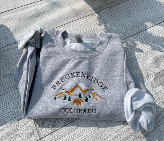 Breckenridge Colorado embroidered sweatshirt, Colorado National Park Sweatshirts, Breckenridge National Park crewneck; Breckenridge shirts