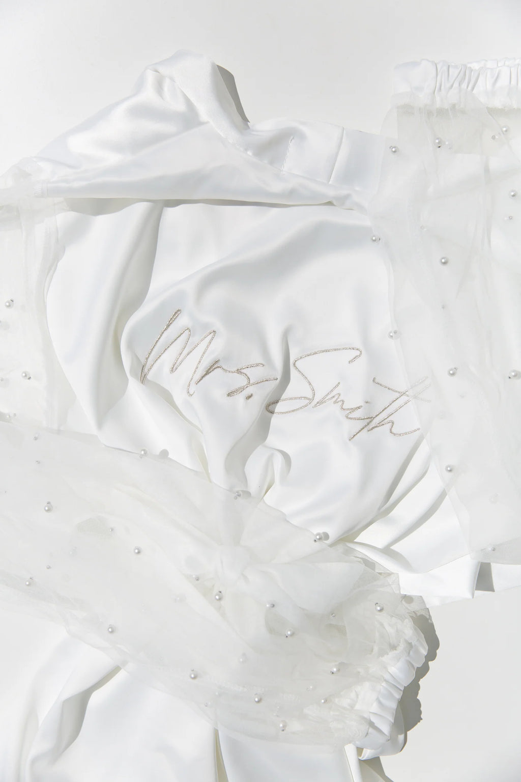 Customizable Pearl Sleeve Bridal Robe
