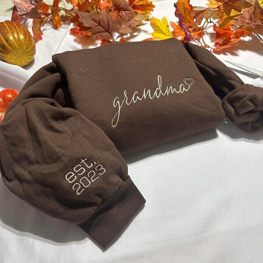 Personalized Grandma Est. embroidered  crewneck; Mothers day Gift. Customizable grandma crewneck; unique Christmas gift