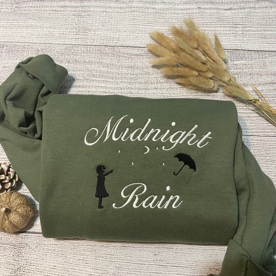 midnight rain embroidered crewneck sweatshirt, I midnight rain sweatshirt, custom embroidery; gift for her sweatshirt; stars crewneck