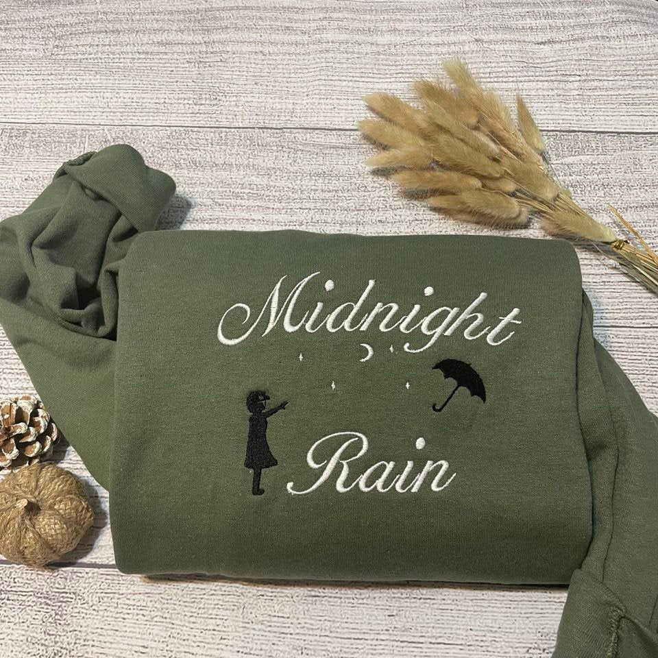 midnight rain embroidered crewneck sweatshirt, I midnight rain sweatshirt, custom embroidery; gift for her sweatshirt; stars crewneck